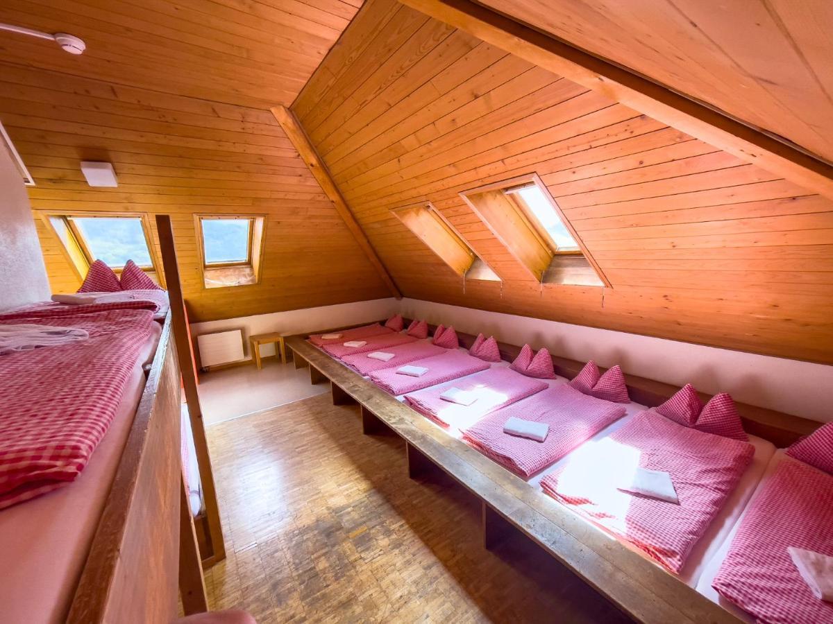 Berggasthaus Tannalp Frutt Buitenkant foto